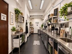 Macpherson Road (D13), Retail #627537301